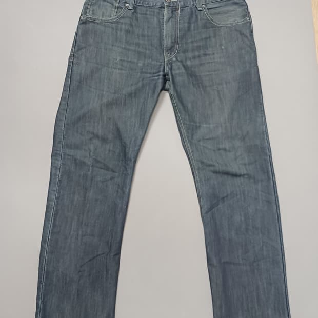 [36] 리바이스 흑청 린스드 포켓 레귤러진 청바지