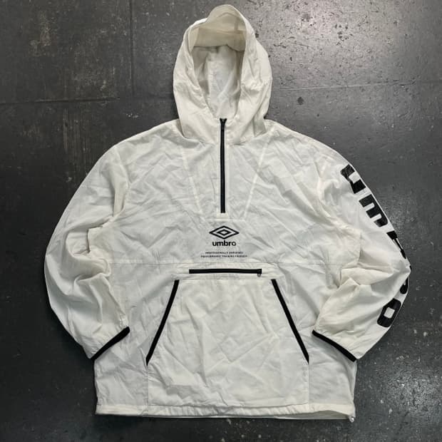 105 엄브로 아노락 