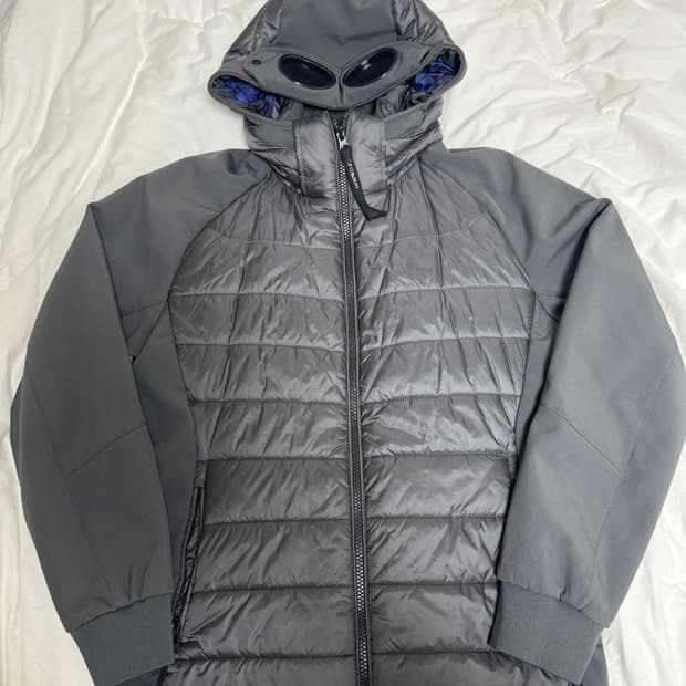Cp company goggle puffer jacket