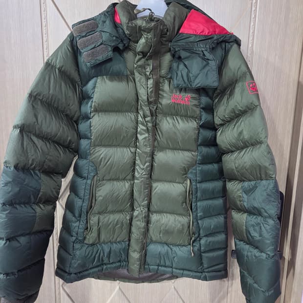 여성 잭울프스킨 패딩