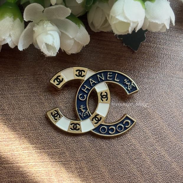 샤넬 마린골드 CC브로치