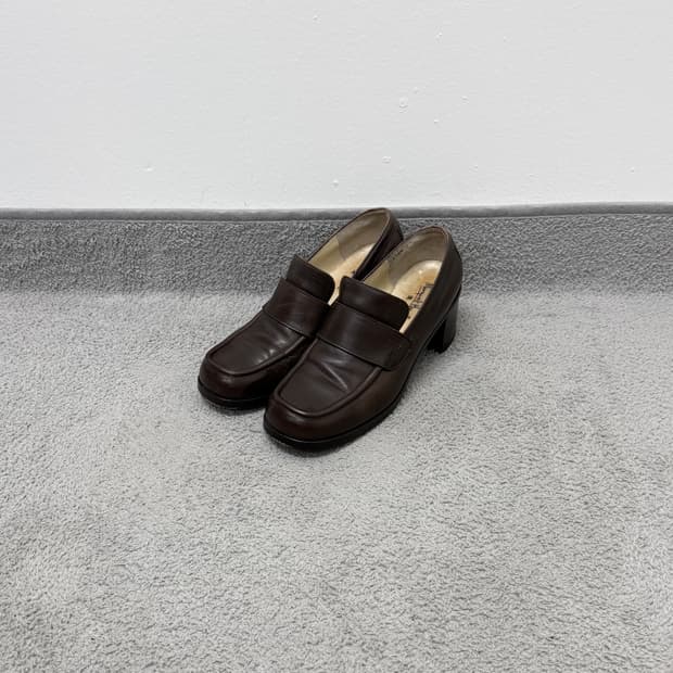 90s Margaret Howell mid heel loafers