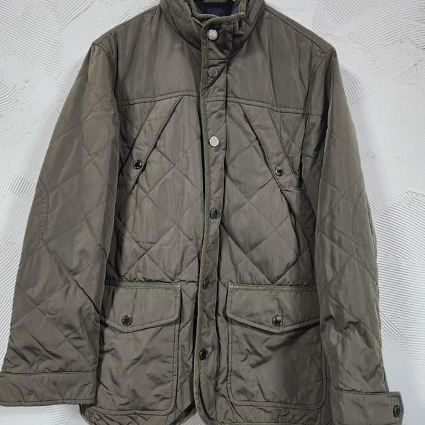아이그너 카키색 퀼팅 자켓 점퍼