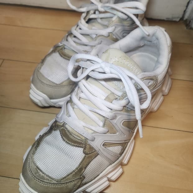 (250)20FW 준지 트래킹 오버솔스니커즈