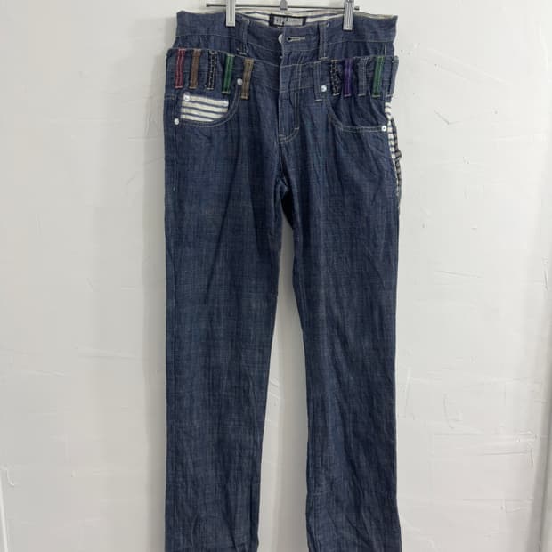 explosion detail denim pants