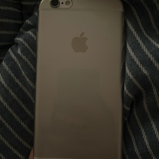 아이폰 6s 실버 64GB