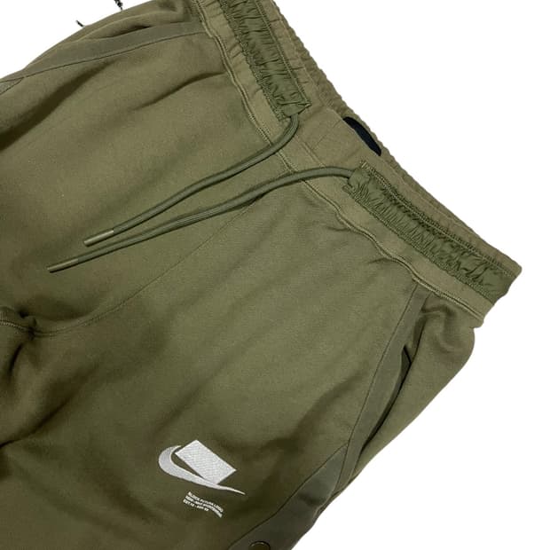 나이키 블록 로고 카키 트랙 팬츠 XS