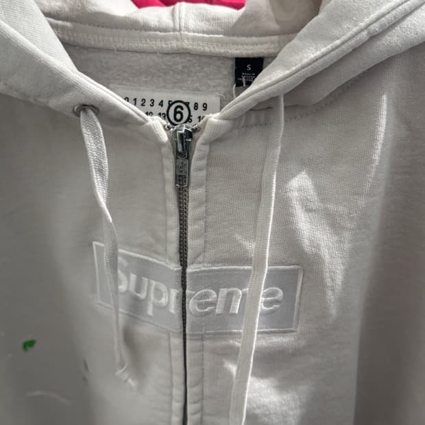 슈프림 마르지엘라 화이트 M