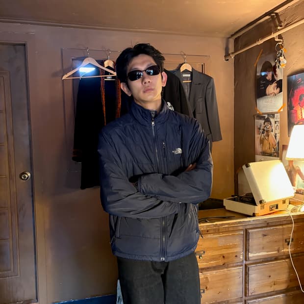 NORTHFACE BLUE LIGHTWEIGHT PADDED JACKET