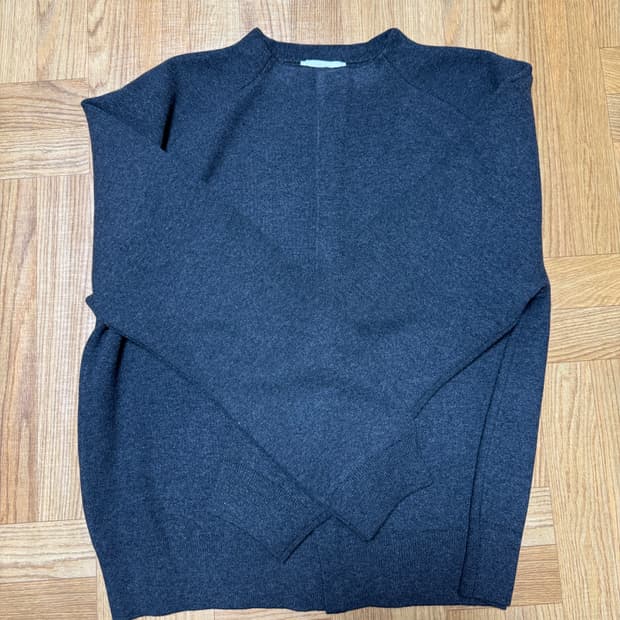 아모멘토 라운드 슬리브 가디건