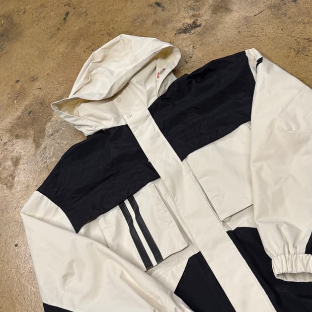 [정품/M] 르꼬끄 후드 바람막이 자켓 아이보리 블랙 b14