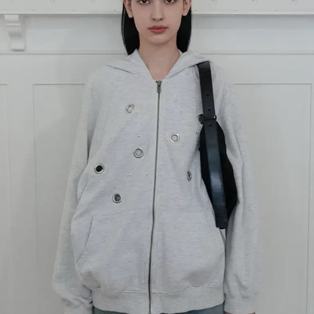 스터드 써클링 후디