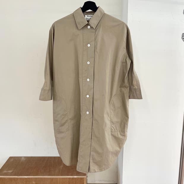 아크네 스튜디오 샌드 베이지 버튼 업 셔츠 드레스