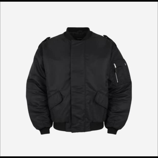 엔타이어스튜디오 v-22 봄버 판매