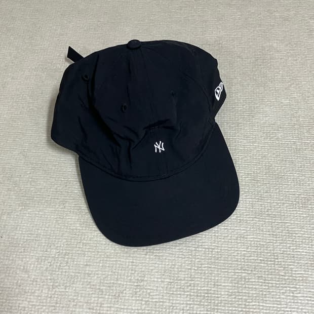뉴에라 미니 로고 나일론 볼캡 블랙