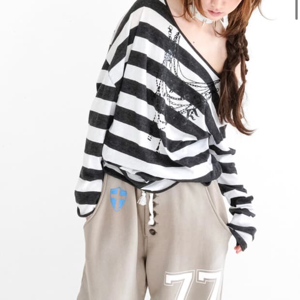 샵페어리 토템 티셔츠 Totem chain graphic T-shirt 