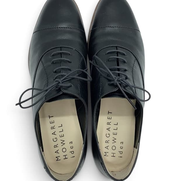 마가렛 호웰 소가죽 플레인토 드레스슈즈
