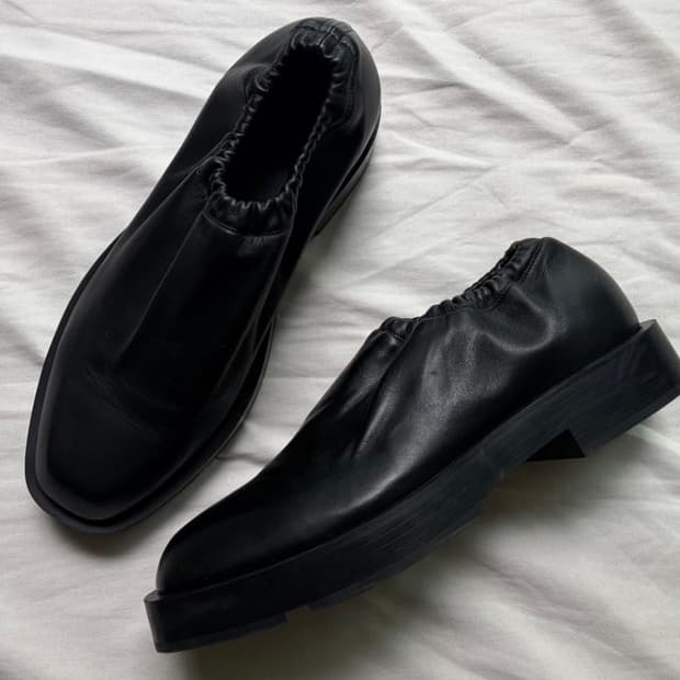 지방시 스퀘어토 레더 로퍼(43사이즈)