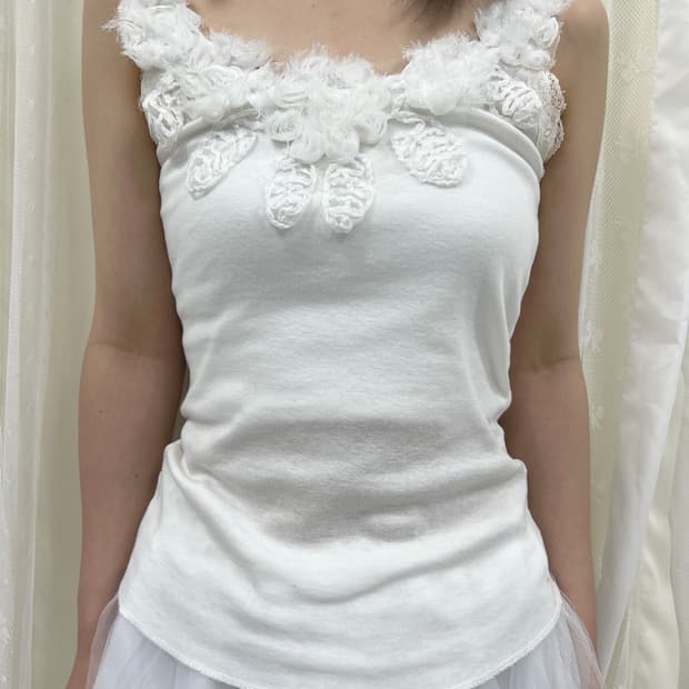 white design sleeveless