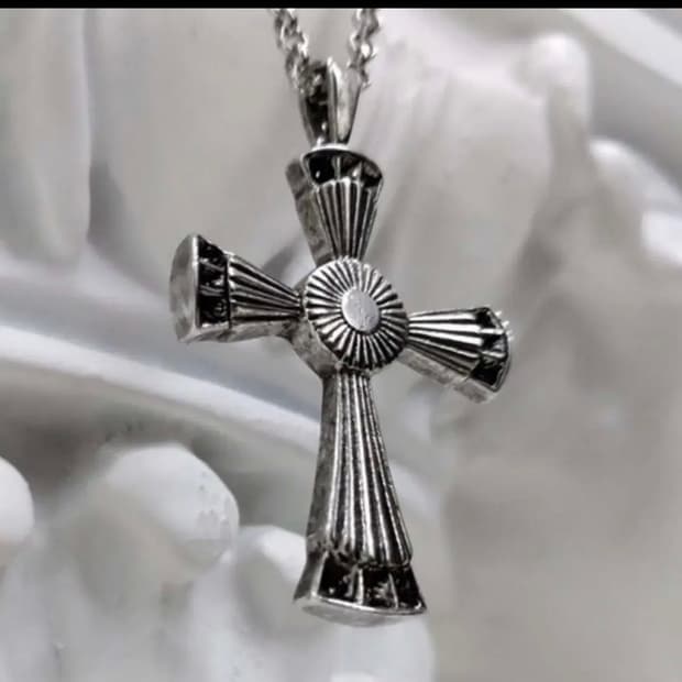 Blessed Bullet 십자가 목걸이