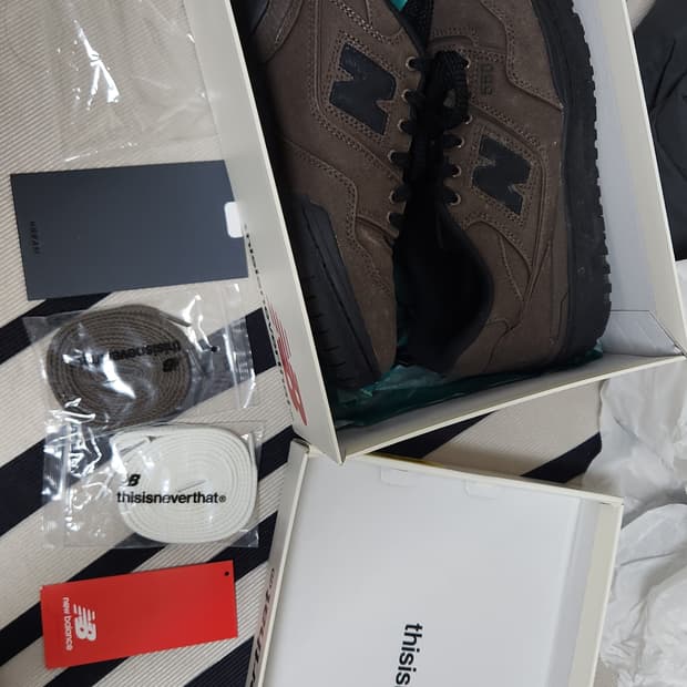 뉴발란스 x 디스이즈네버댓 550(260ㅣ