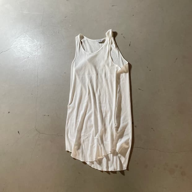 언유즈드 Ribbed Tank Top