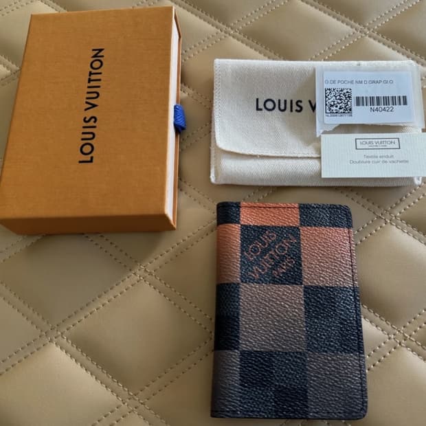 [정품] 루이비통 다미에 인피니티 패스포트 커버 카드 지갑  컨디션: A