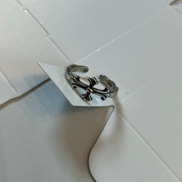 Vintage 925 Silver Ornate Cross Ring