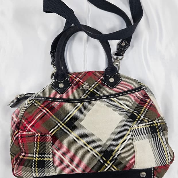 비비안웨스트우드야스민백