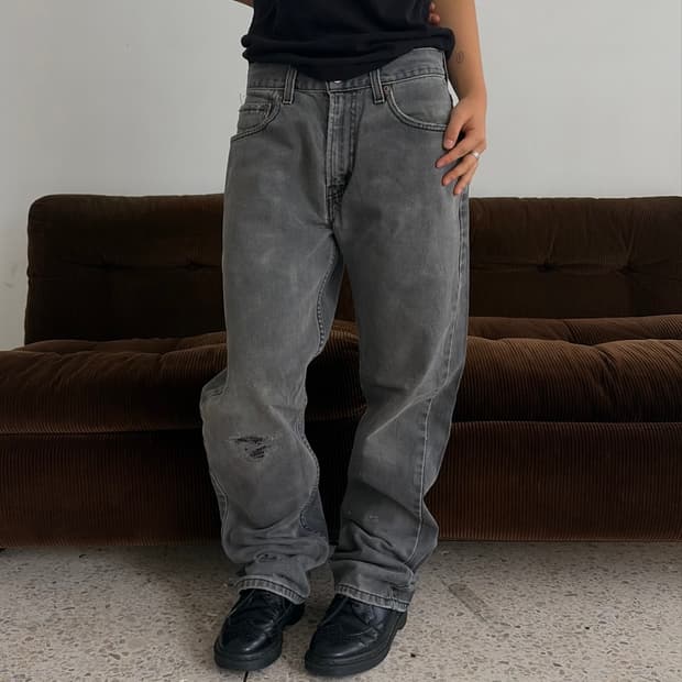 Levi’s 505 레귤러핏 블랙 데님 팬츠