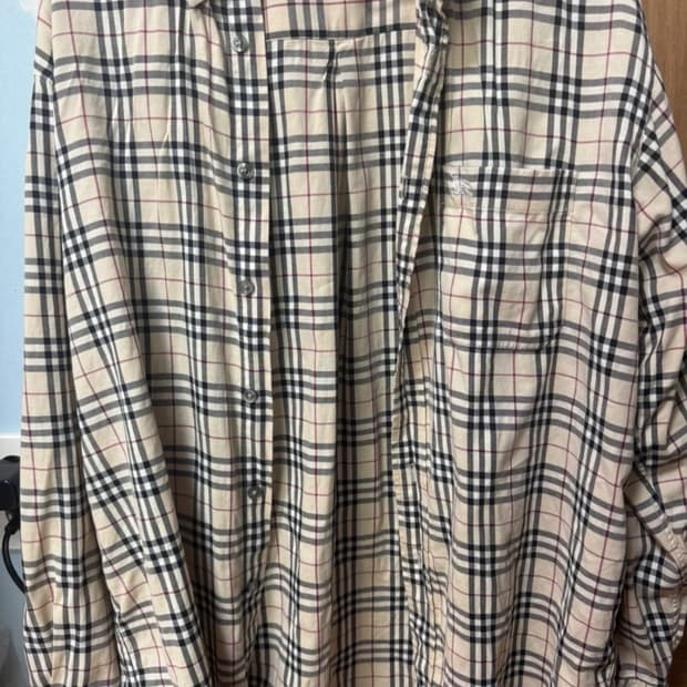 버버리 체크셔츠
