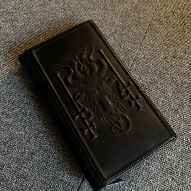 KILLSTAR 고딕 지퍼 장지갑