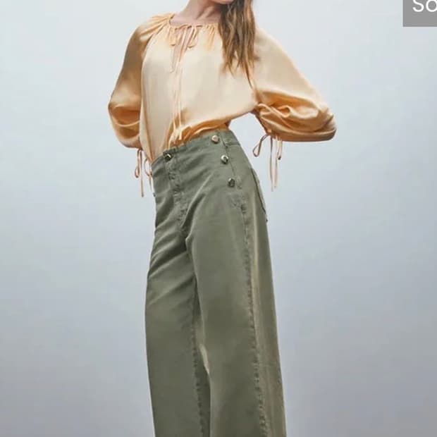 자라(Zara) 크롬 와이드 레그 버튼 진 EUR 34