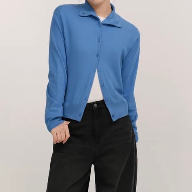 무탠다드 우먼즈 에센셜 하이 넥 가디건 [블루] - M