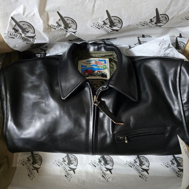 에어로레더 하이웨이맨 42 사이즈 새제품