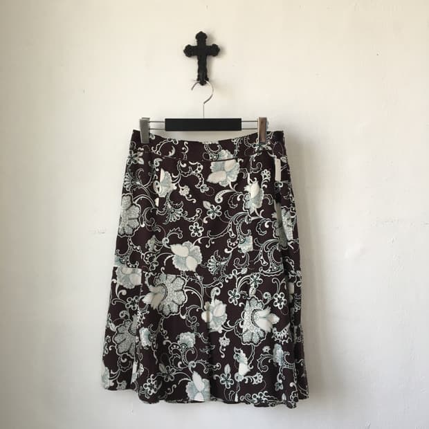 Ornament pattern midi skirt