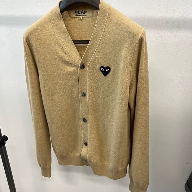 100) 꼼데가르송 블랙와펜 베이지 가디건