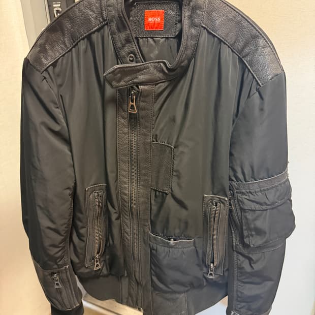 00s 휴고보스 레더 봄버 자켓