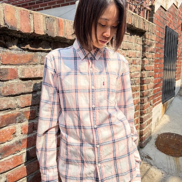 Levi’s 핑크 체크 셔츠 M 