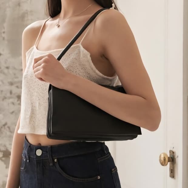 어트 폴디드백 블랙 autt folded bag 낫띵리튼 파사드패턴 가방