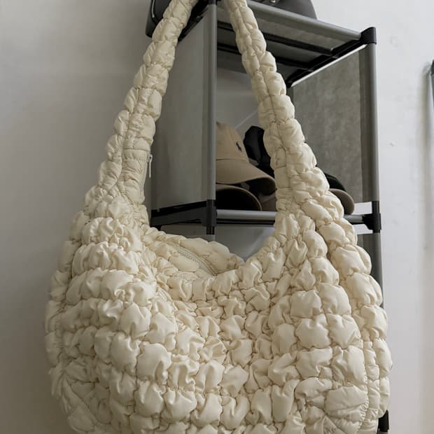 COS 코스 퀼티드 구름백 아이보리