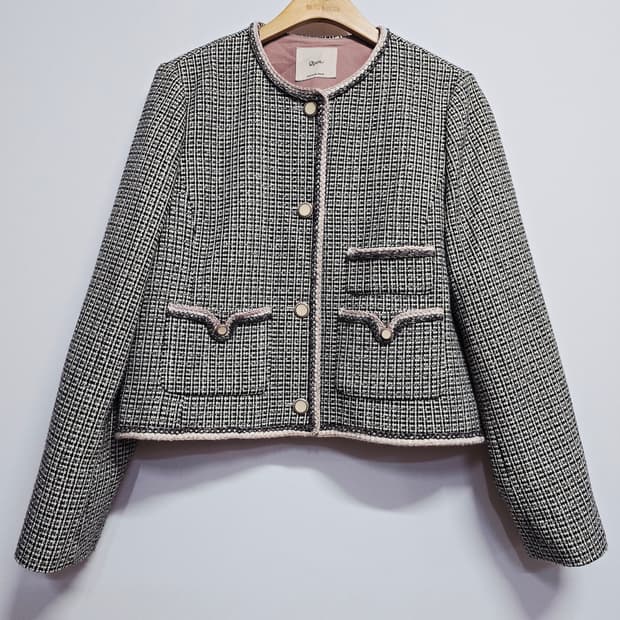 로엠 트위드 노카라 자켓