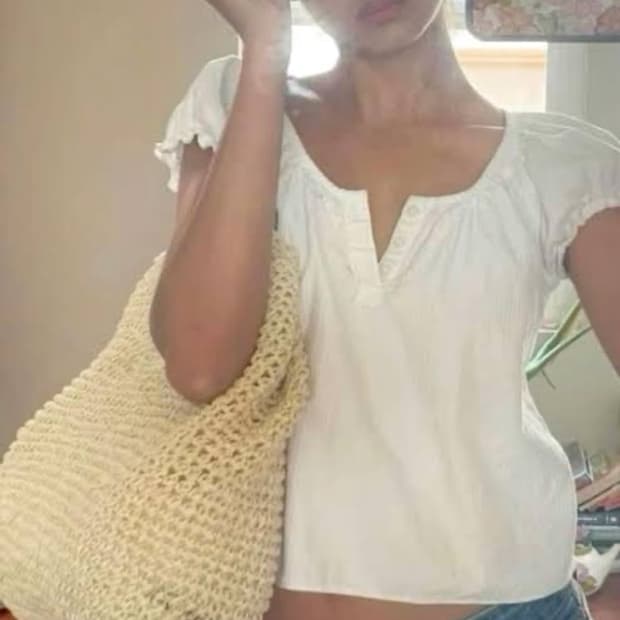 브랜디멜빌 매기 블라우스 퍼프 소매 화이트 반팔