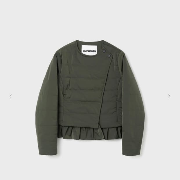 버뮬라 RUFFLE PADDED JACKET (KHAKI)