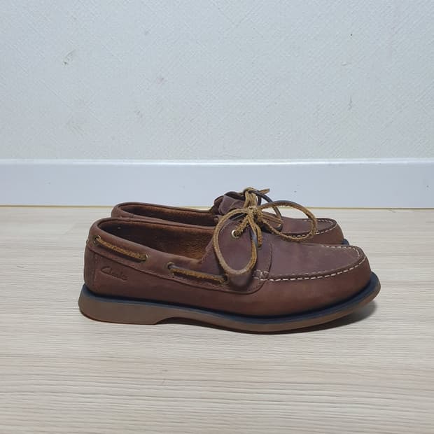 클락스 보트슈즈 브라운 250
