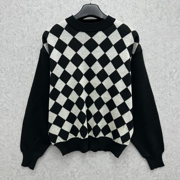 FREE 에넥도트 체커보드 여자 오버핏 니트