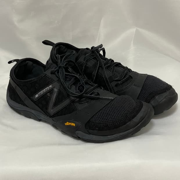(280) 뉴발란스 미니머스 MT10 V1 블랙