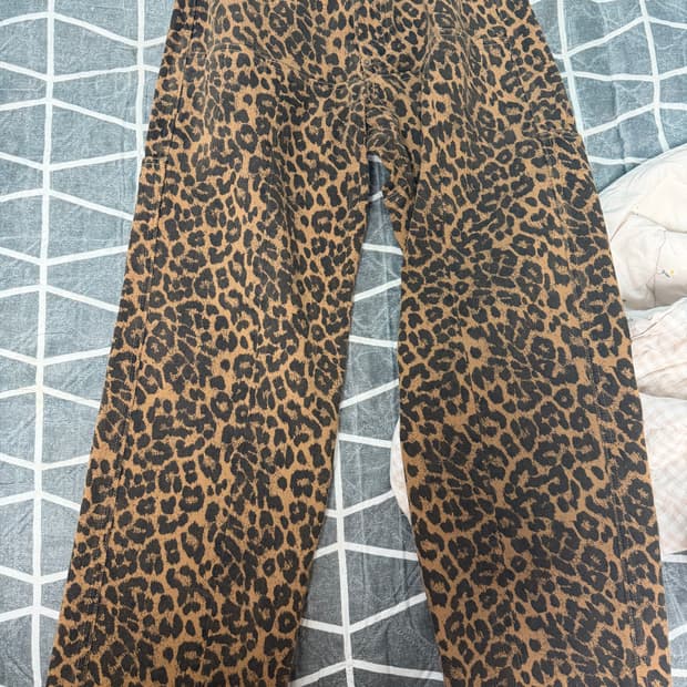 카락터 레오파드 팬츠