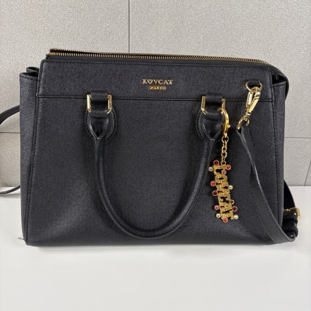 러브캣 블랙 키링 크로스백 가방