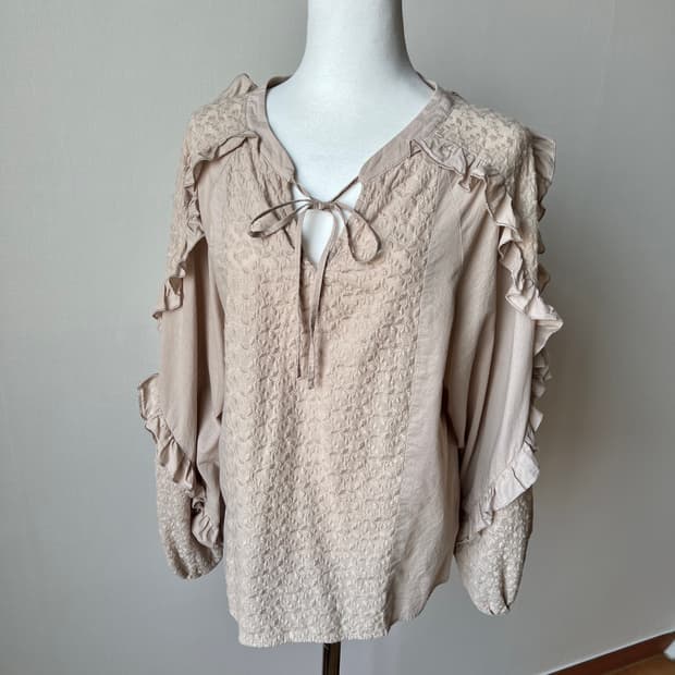 bohemian frill blouse